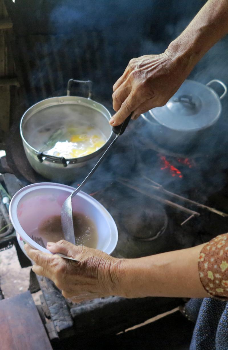 Photo 7 - Bouillon de « prahok »